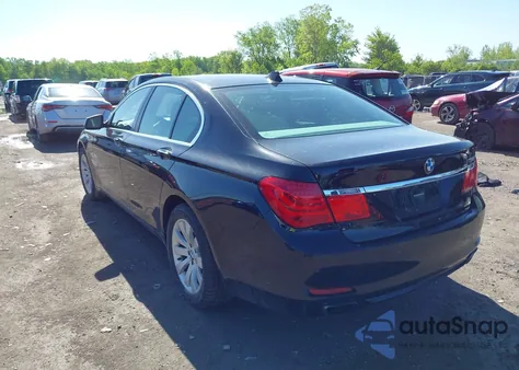 2010 BMW 750I xDrive из США, поврежденный, VIN WBAKC6C50ACL67892